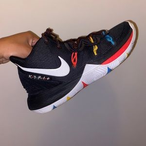 Nike Kyrie 5 friends